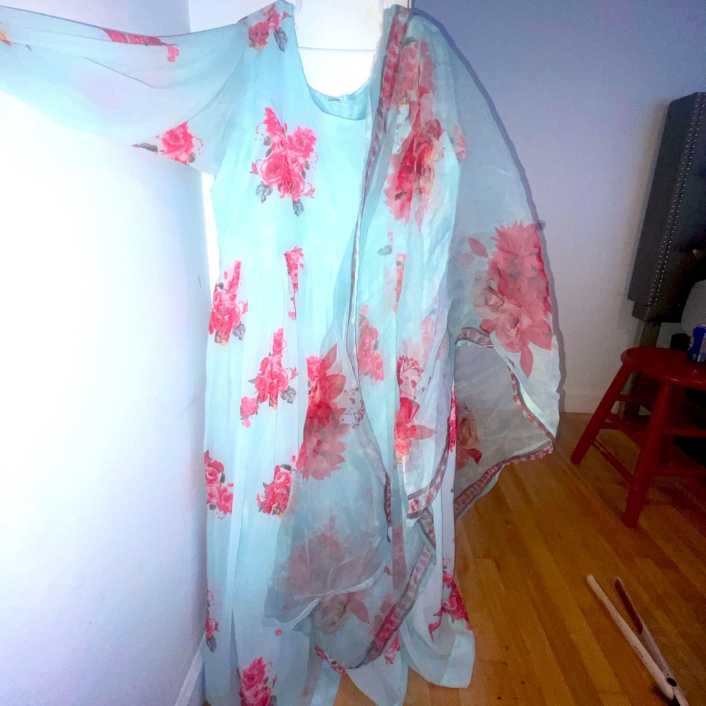 Salwar kameez/Panjavi desi clothes size:XL